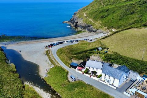 4 bedroom cottage for sale, Cwmtydu, Llwyndafydd