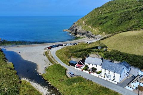 4 bedroom cottage for sale, Cwmtydu, Llwyndafydd