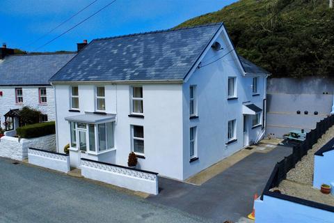 4 bedroom cottage for sale, Cwmtydu, Llwyndafydd