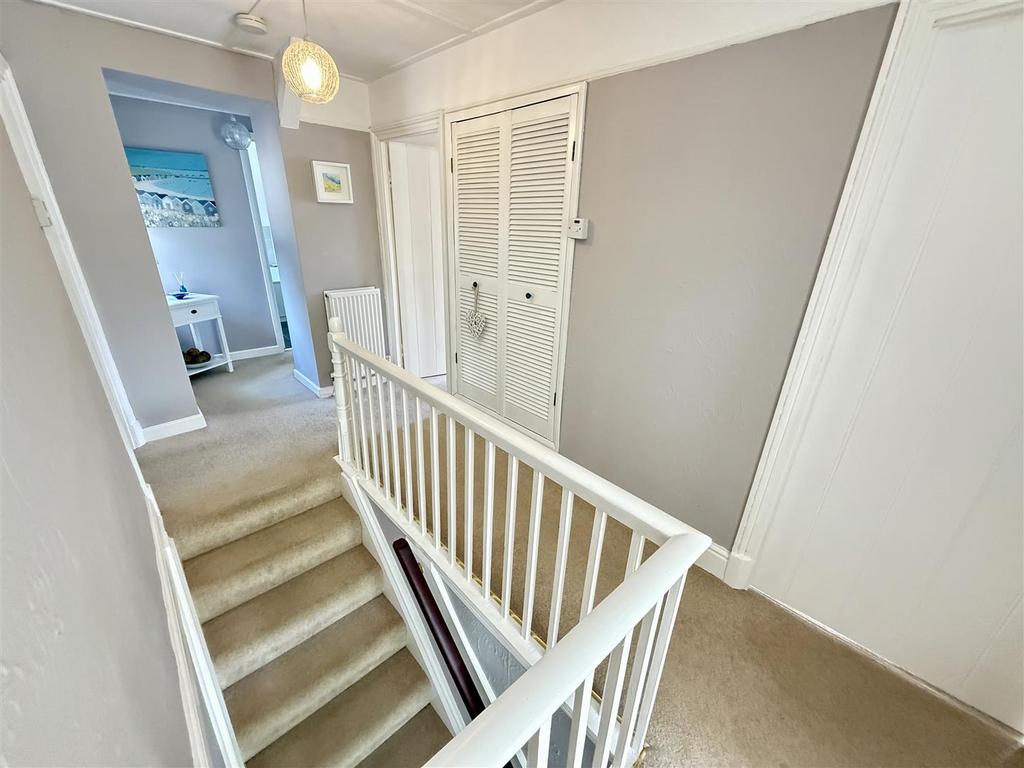 Galleried landing