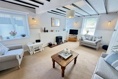 Glanymor Cwmtydu, Llwyndafydd, Llandysul, SA44 6LQ