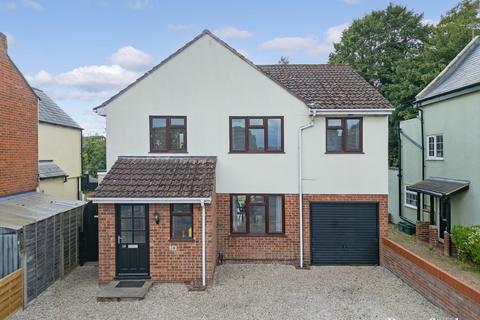 4 bedroom detached house for sale, Gosbecks Road, Colchester, CO2