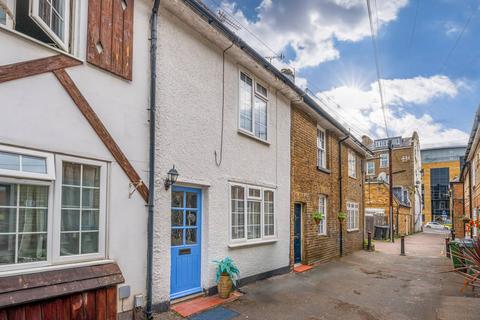 3 bedroom terraced house for sale, Terrace Gardens, Watford, WD17