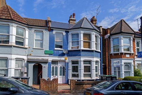 2 bedroom flat for sale, Hampden Road, Harringay N8