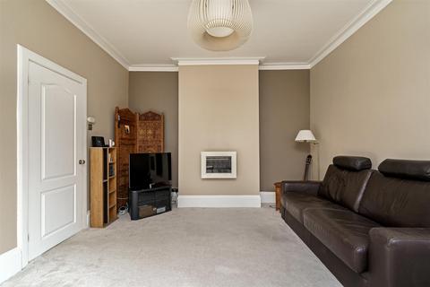 2 bedroom flat for sale, Hampden Road, Harringay N8
