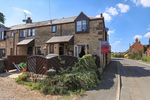 2 bedroom end of terrace house for sale, Wold Road, Burton Latimer