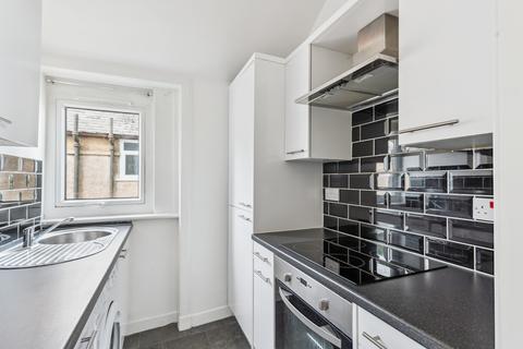 3 bedroom apartment to rent, Chirnside Road, Glasgow, Glasgow City