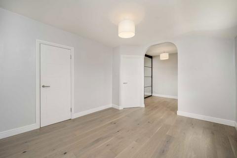 undefined, Oaklands Grove, London W12