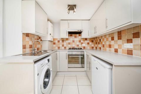 2 bedroom flat for sale, Oaklands Grove, London W12