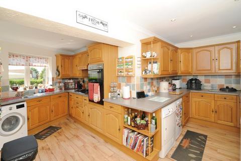 5 bedroom detached house for sale, Parkstone Road, Hastings TN34