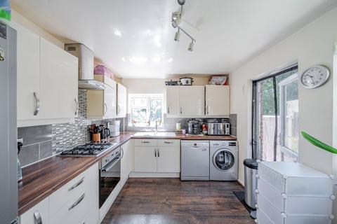 300 Stafford Road, Caterham, CR3 6NJ