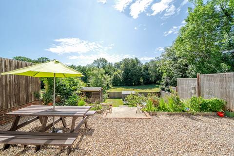 300 Stafford Road, Caterham, CR3 6NJ