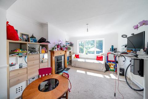 300 Stafford Road, Caterham, CR3 6NJ