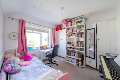 300 Stafford Road, Caterham, CR3 6NJ