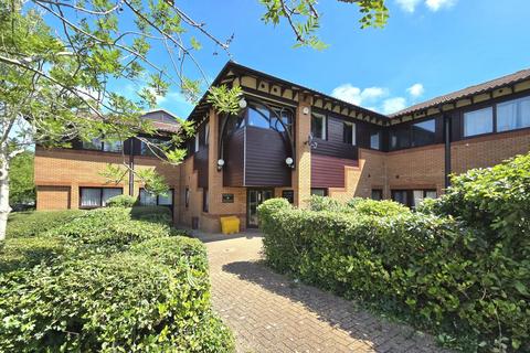 2 bedroom apartment for sale, FURZE COURT, FAREHAM