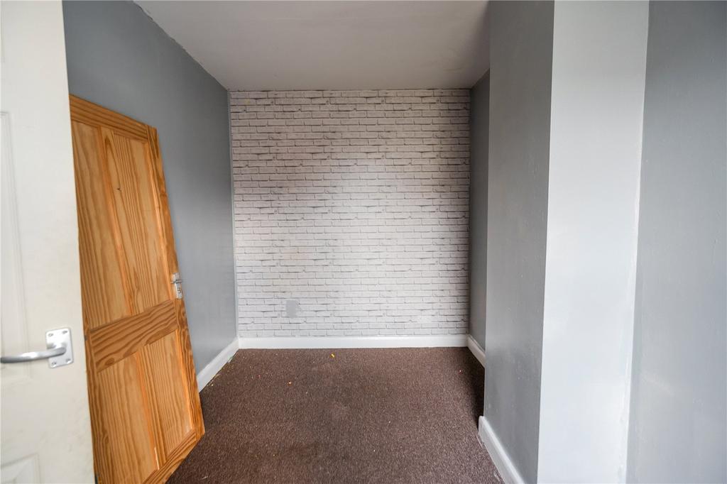 Bedroom 2 (2)