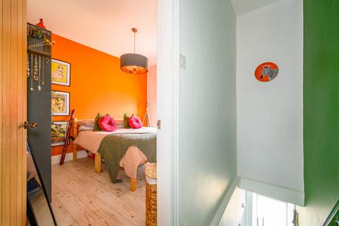 73 Asquith Avenue, Morley, Leeds, LS27 9QS
