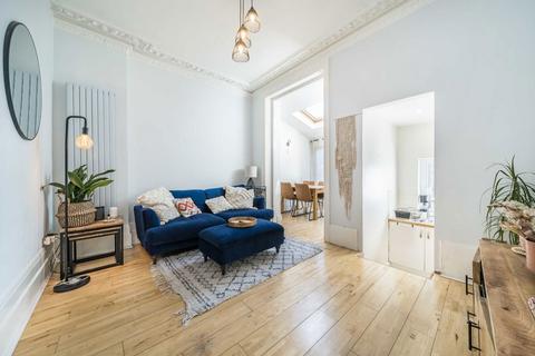 Kempshott Road, London SW16
