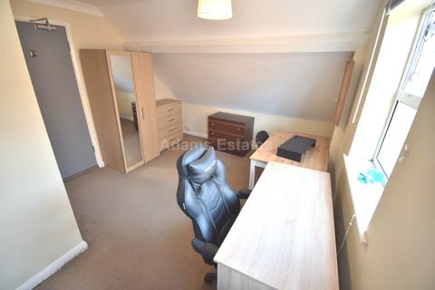 1 bedroom in a house share to rent, Bulmershe Road, Reading