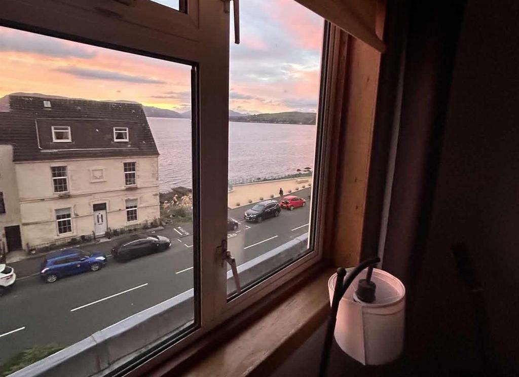 Gourock 37c 1.jpg