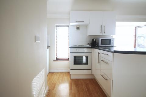 1 bedroom maisonette to rent, Garston Crescent, Watford WD25