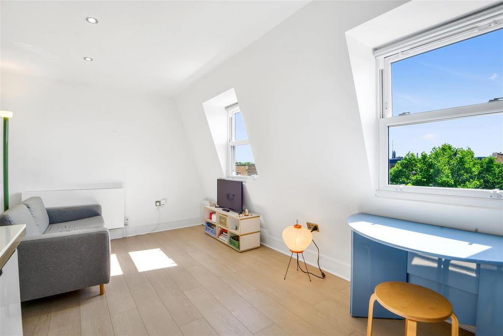 Kitchen/Reception Room