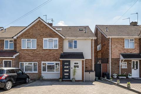 3 Bellamy Close, Uxbridge, UB10 8SJ