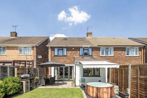 3 Bellamy Close, Uxbridge, UB10 8SJ