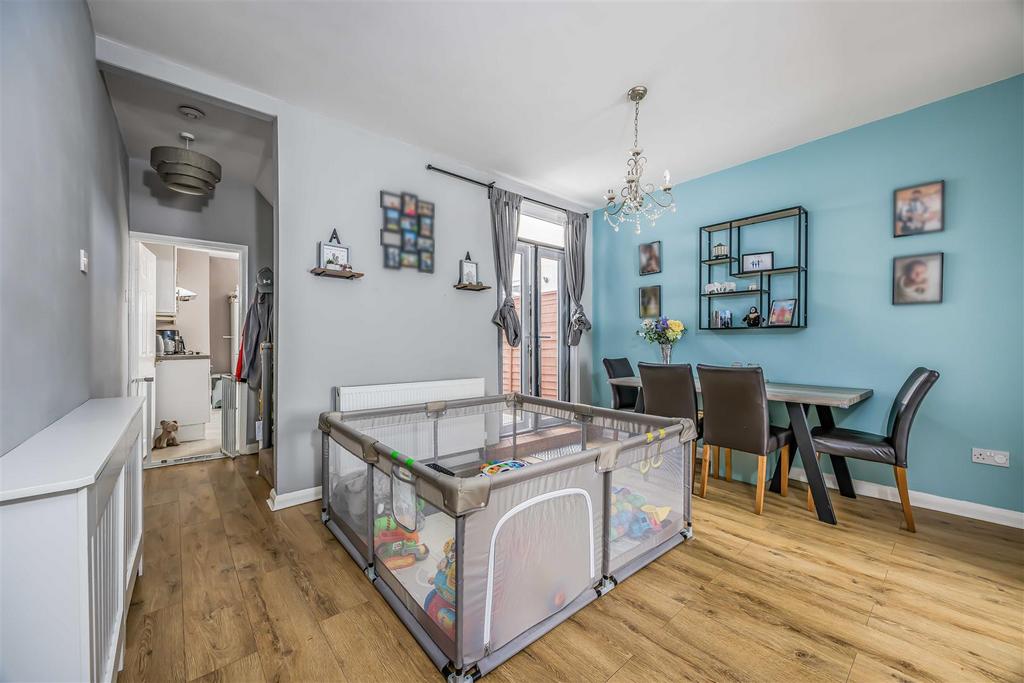 21 Toronto Road, Fratton-Small-Portico Marketing-So