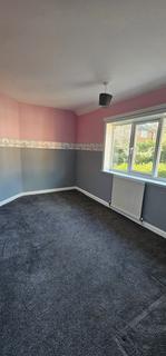 3 bedroom terraced house to rent, North Farm Road, Leeds LS9