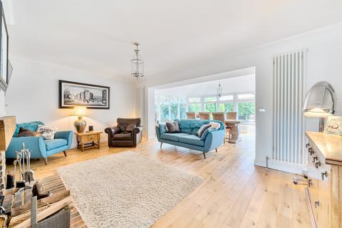 2 Birch Grove, Cobham, KT11 2HR