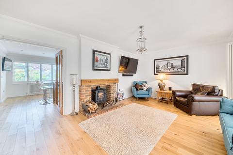 2 Birch Grove, Cobham, KT11 2HR