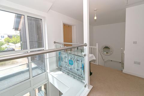 4 bedroom detached house for sale, Abacus Drive, Oakgrove, MK10