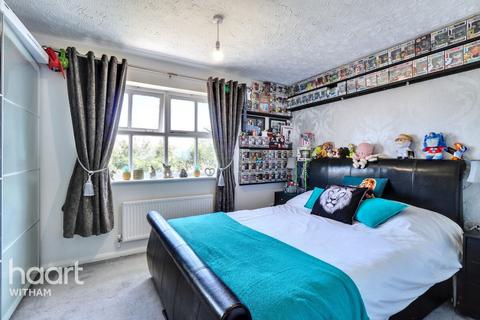 9 Boars Tye Road, Silver End, Witham, CM8 3QD