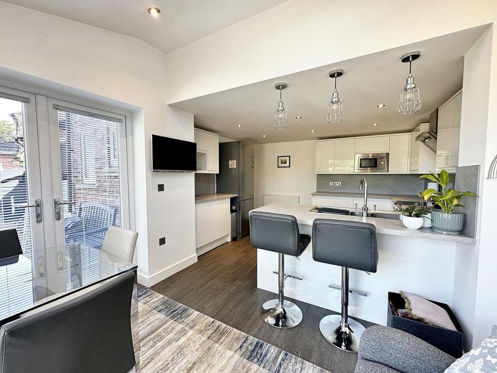 Dining Kitchen