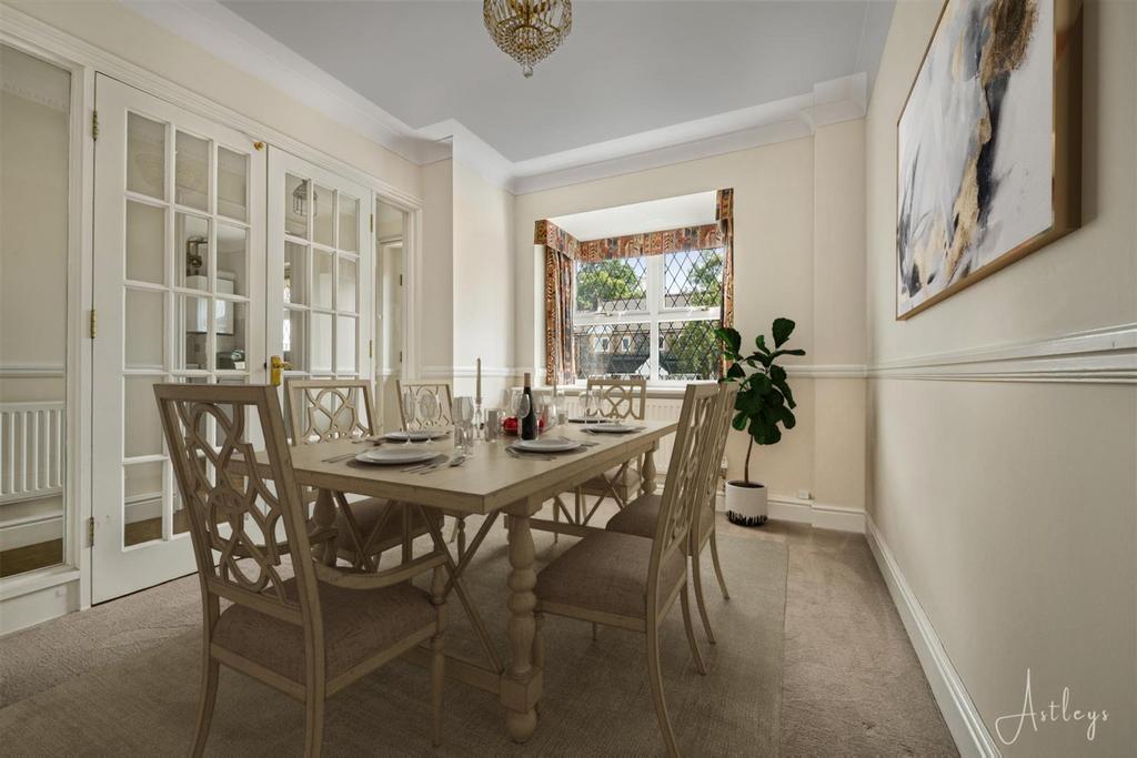 Dining Room (Virtually Staged)