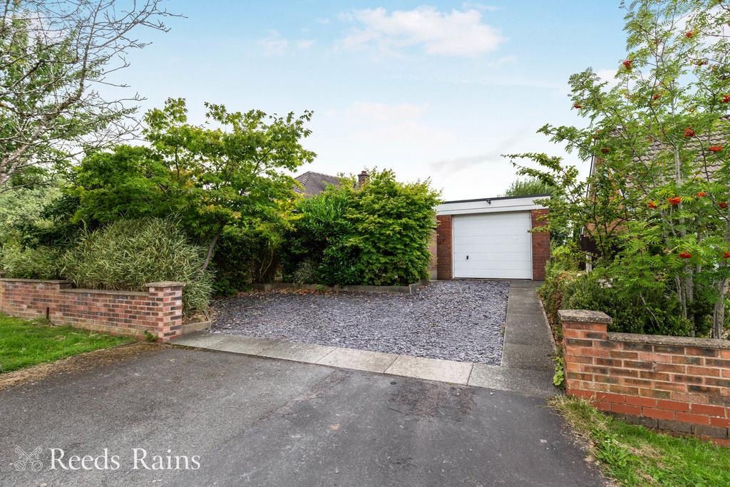 Driveway & Garage