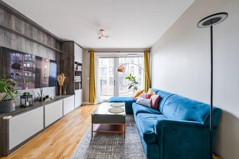 2 bedroom flat for sale, Hampden Road, Crouch End, London, N8
