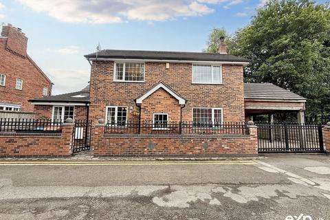 4 bedroom detached house for sale, Whalley Road, Northwich CW9