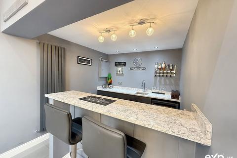 4 bedroom detached house for sale, Whalley Road, Northwich CW9