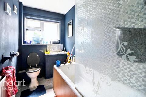 1 bedroom flat for sale, Broomfield, Guildford