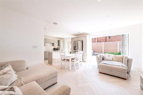 35 The Drive, Gravesend, DA12 4BY