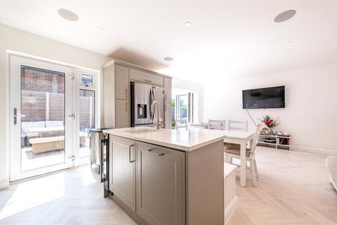 35 The Drive, Gravesend, DA12 4BY