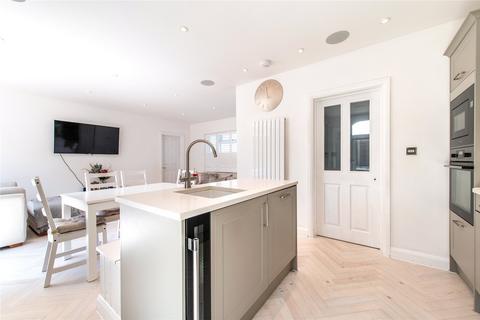 35 The Drive, Gravesend, DA12 4BY
