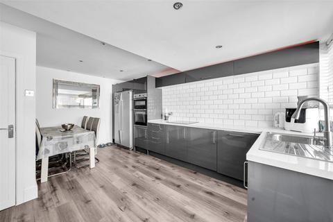 4 bedroom semi-detached house for sale, Green Walk, Crayford, Kent, DA1