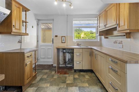 3 bedroom end of terrace house for sale, Lansdowne Drive, Hailsham