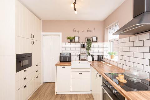 3 bedroom semi-detached house for sale, Hill View Road, Chesterfield S43