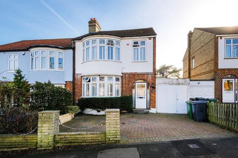 undefined, The Avenue, Highams Park
