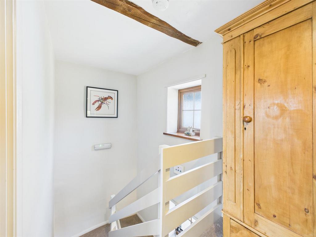 CAM04116 G0-PR0224-STILL009.jpg