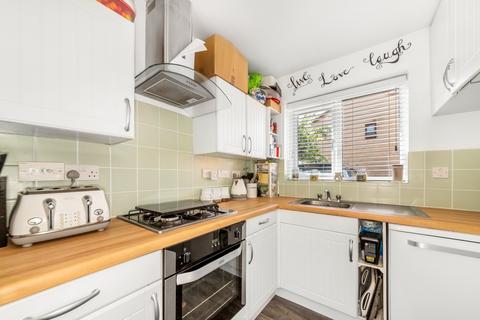 18 Watlings Close, Croydon, CR0 7XQ